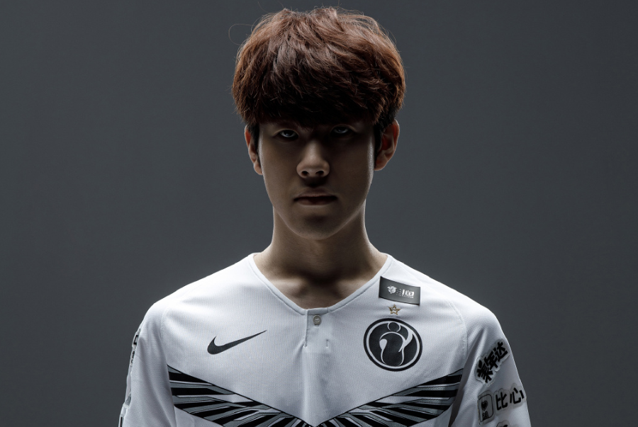 Rookie宣布成为自由人：还正在和iG沟通